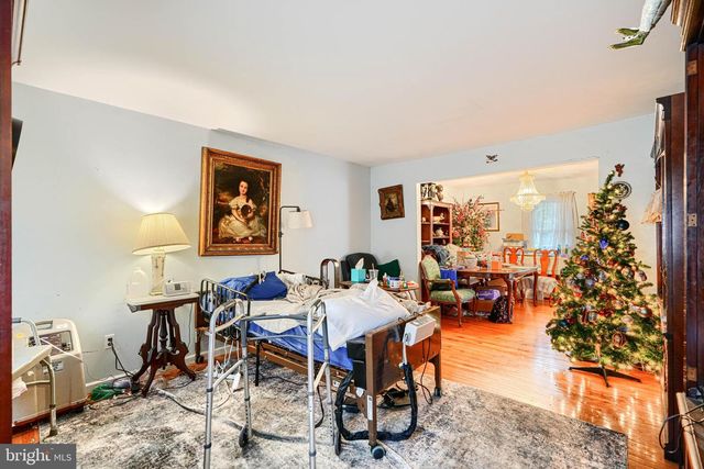 9301 OLD GEORGETOWN RD, Bethesda, MD 20814