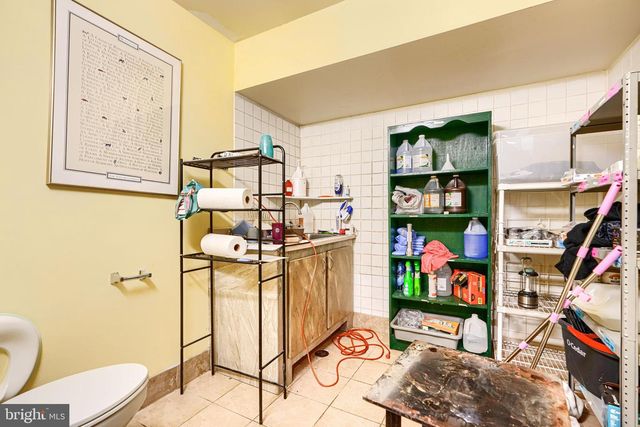 9301 OLD GEORGETOWN RD, Bethesda, MD 20814