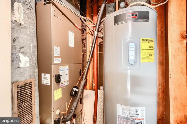 9301 OLD GEORGETOWN RD, Bethesda, MD 20814