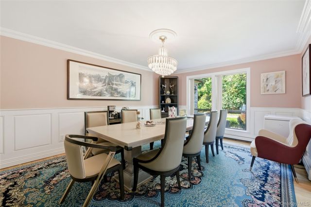 199 Cold Spring Road, Syosset, NY 11791