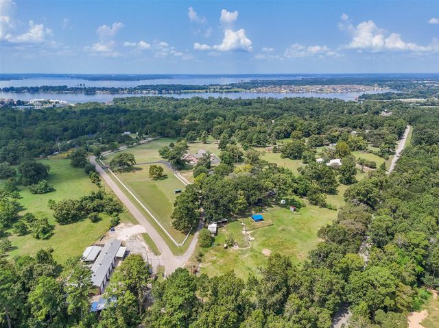 000 Calfee, Conroe, TX 77304
