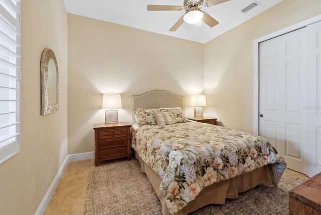 5029 LAKE OVERLOOK AVENUE, Bradenton, FL 34208