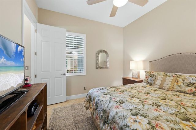 5029 LAKE OVERLOOK AVENUE, Bradenton, FL 34208