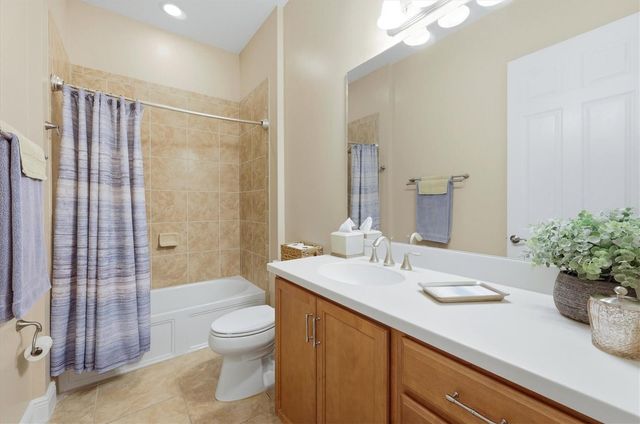 5029 LAKE OVERLOOK AVENUE, Bradenton, FL 34208