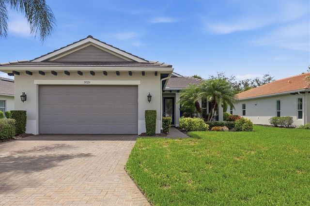 5029 LAKE OVERLOOK AVENUE, Bradenton, FL 34208