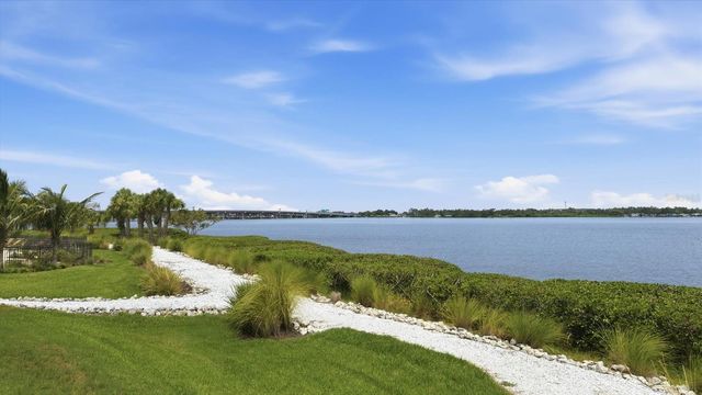 5029 LAKE OVERLOOK AVENUE, Bradenton, FL 34208
