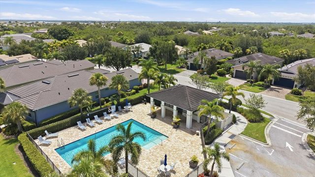 5029 LAKE OVERLOOK AVENUE, Bradenton, FL 34208