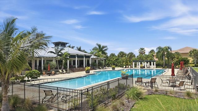 5029 LAKE OVERLOOK AVENUE, Bradenton, FL 34208