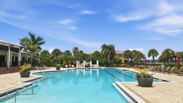 5029 LAKE OVERLOOK AVENUE, Bradenton, FL 34208