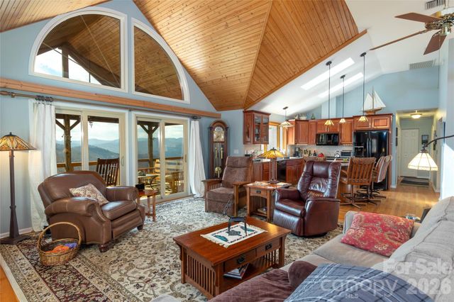 149 Windy Hill Circle, Tuckasegee, NC 28783