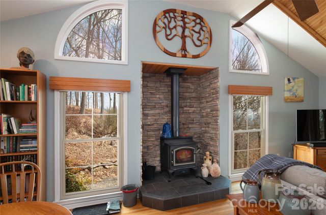 149 Windy Hill Circle, Tuckasegee, NC 28783