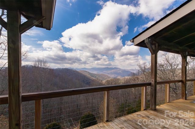 149 Windy Hill Circle, Tuckasegee, NC 28783