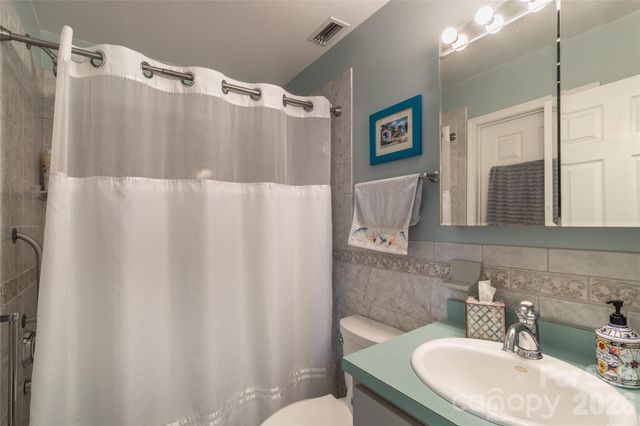 149 Windy Hill Circle, Tuckasegee, NC 28783