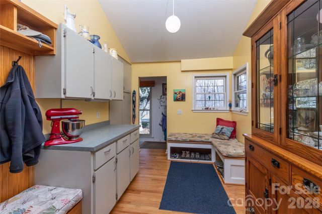 149 Windy Hill Circle, Tuckasegee, NC 28783