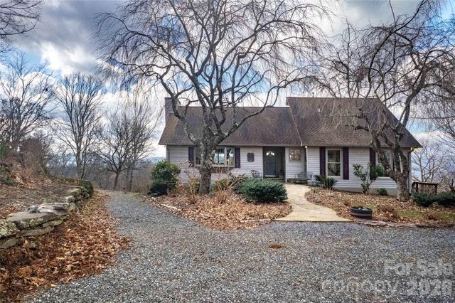 149 Windy Hill Circle, Tuckasegee, NC 28783