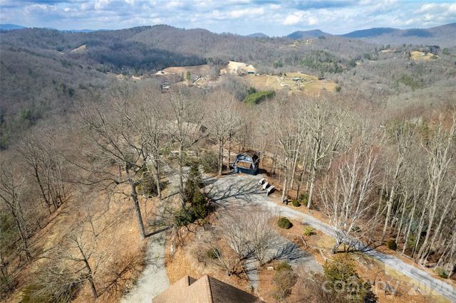 149 Windy Hill Circle, Tuckasegee, NC 28783