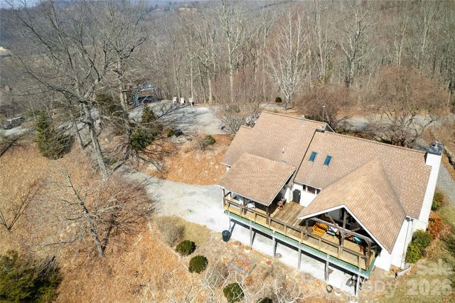 149 Windy Hill Circle, Tuckasegee, NC 28783