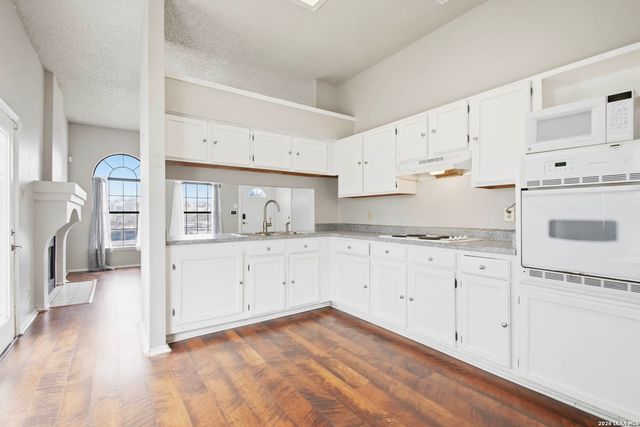 6322 Village Arbor, San Antonio, TX 78250