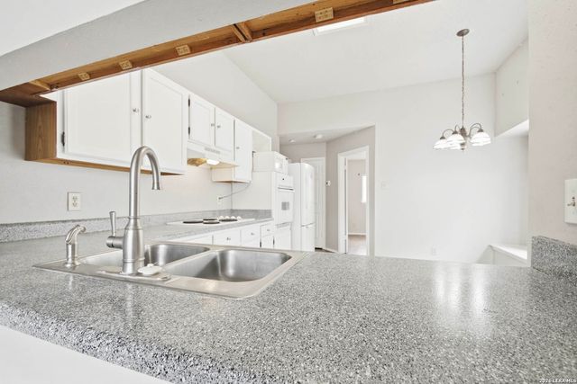 6322 Village Arbor, San Antonio, TX 78250