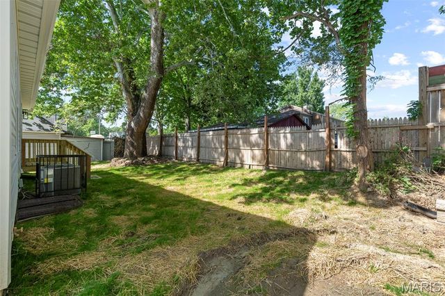 9931 S Broadway, St Louis, MO 63125