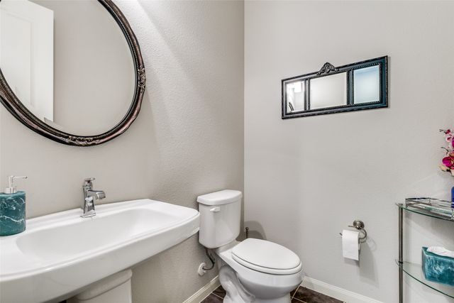 1036 Gardenia Street, Carrollton, TX 75007