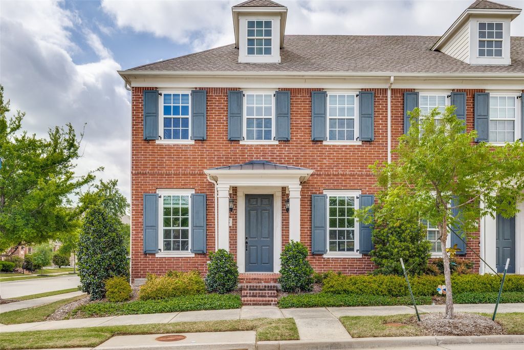 1036 Gardenia Street, Carrollton, TX 75007