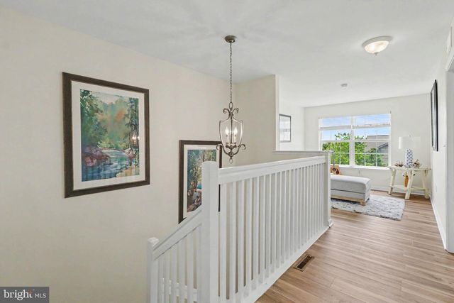 105 HAWK CT, Hummelstown, PA 17036
