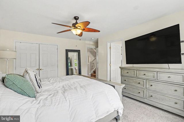 105 HAWK CT, Hummelstown, PA 17036