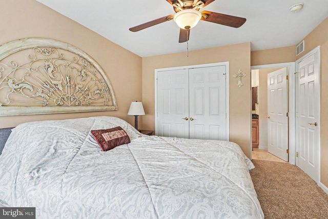 105 HAWK CT, Hummelstown, PA 17036