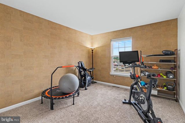 105 HAWK CT, Hummelstown, PA 17036