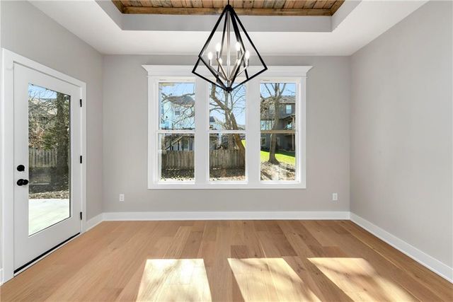 3940 SW Flintrock Drive, Lee's Summit, MO 64082