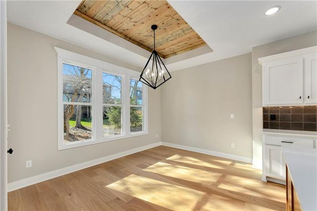 3940 SW Flintrock Drive, Lee's Summit, MO 64082