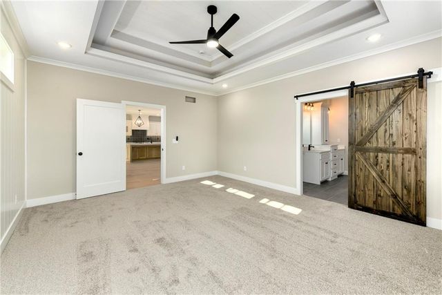 3940 SW Flintrock Drive, Lee's Summit, MO 64082