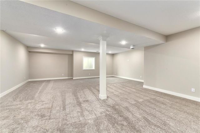 3940 SW Flintrock Drive, Lee's Summit, MO 64082