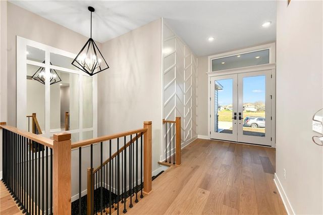 3940 SW Flintrock Drive, Lee's Summit, MO 64082