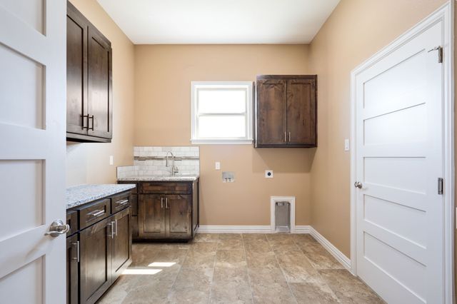350 Farrar Road, Waxahachie, TX 75165