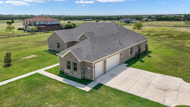 350 Farrar Road, Waxahachie, TX 75165