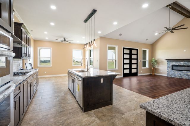 350 Farrar Road, Waxahachie, TX 75165