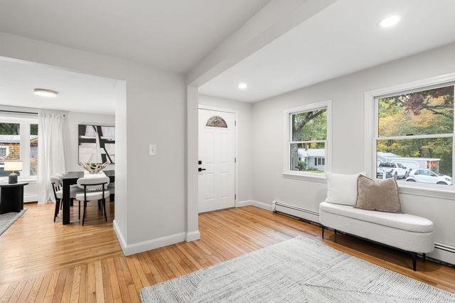 480 Forest St, Rockland, MA 02370