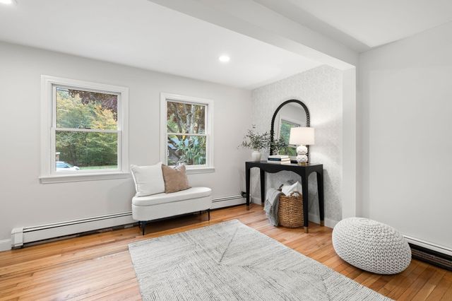480 Forest St, Rockland, MA 02370