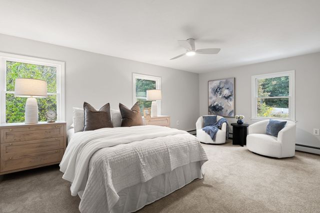 480 Forest St, Rockland, MA 02370