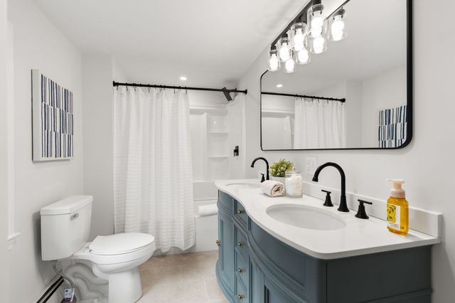 480 Forest St, Rockland, MA 02370