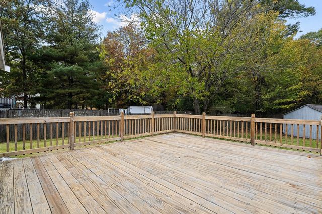 480 Forest St, Rockland, MA 02370