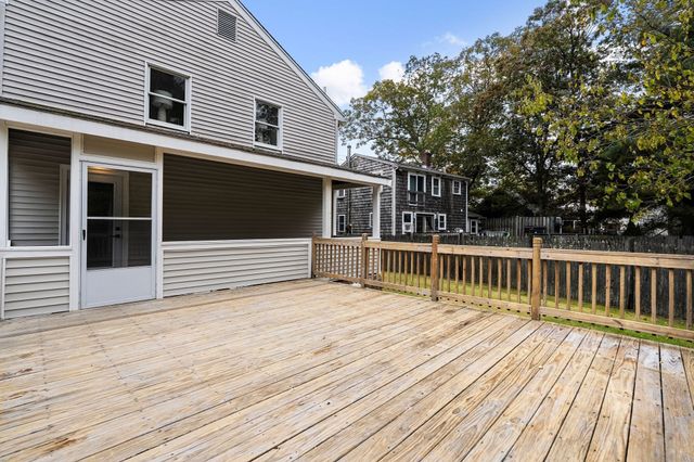 480 Forest St, Rockland, MA 02370