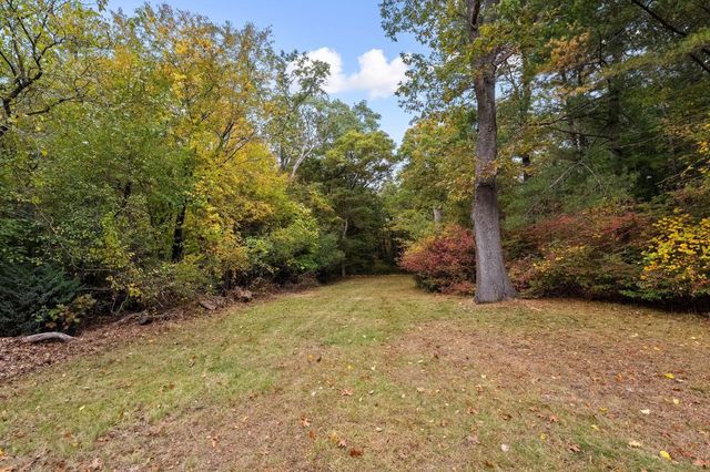 480 Forest St, Rockland, MA 02370