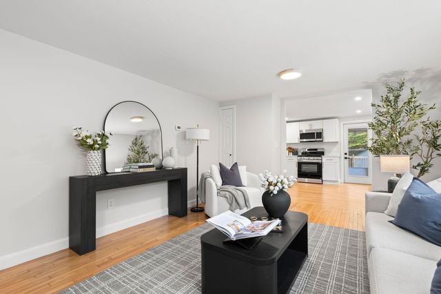 480 Forest St, Rockland, MA 02370