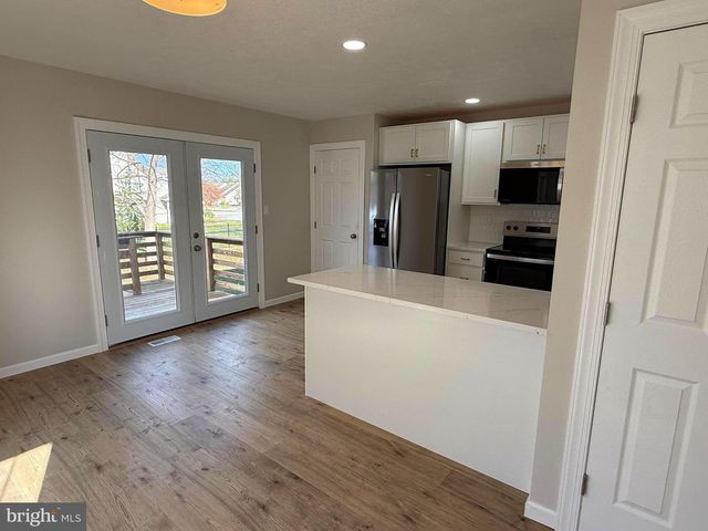 328 VICTORIA BLVD, Newark, DE 19702