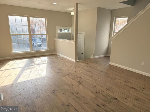 328 VICTORIA BLVD, Newark, DE 19702