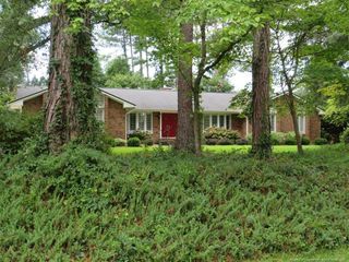 1906 Partridge Drive, Fayetteville, NC 28304