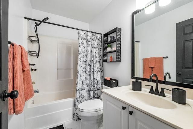 2321 Green Trails Ct, Antioch, TN 37013